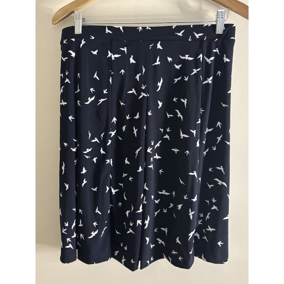 NEW Gilli Navy Blue Bird Pattern Slinky Skirt Size M Pull On Stretch Stichfix - Picture 5 of 10